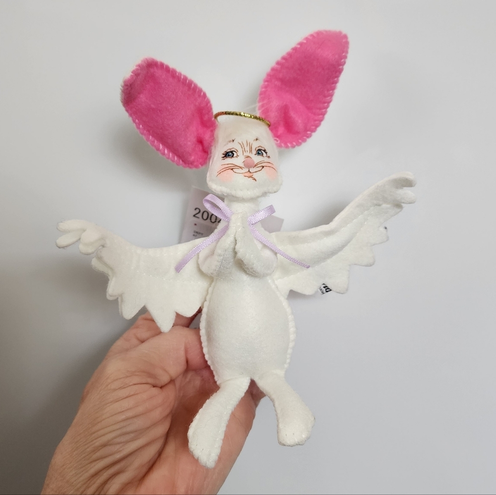 ANNALEE EASTER PRAYING BUNNY RABBIT